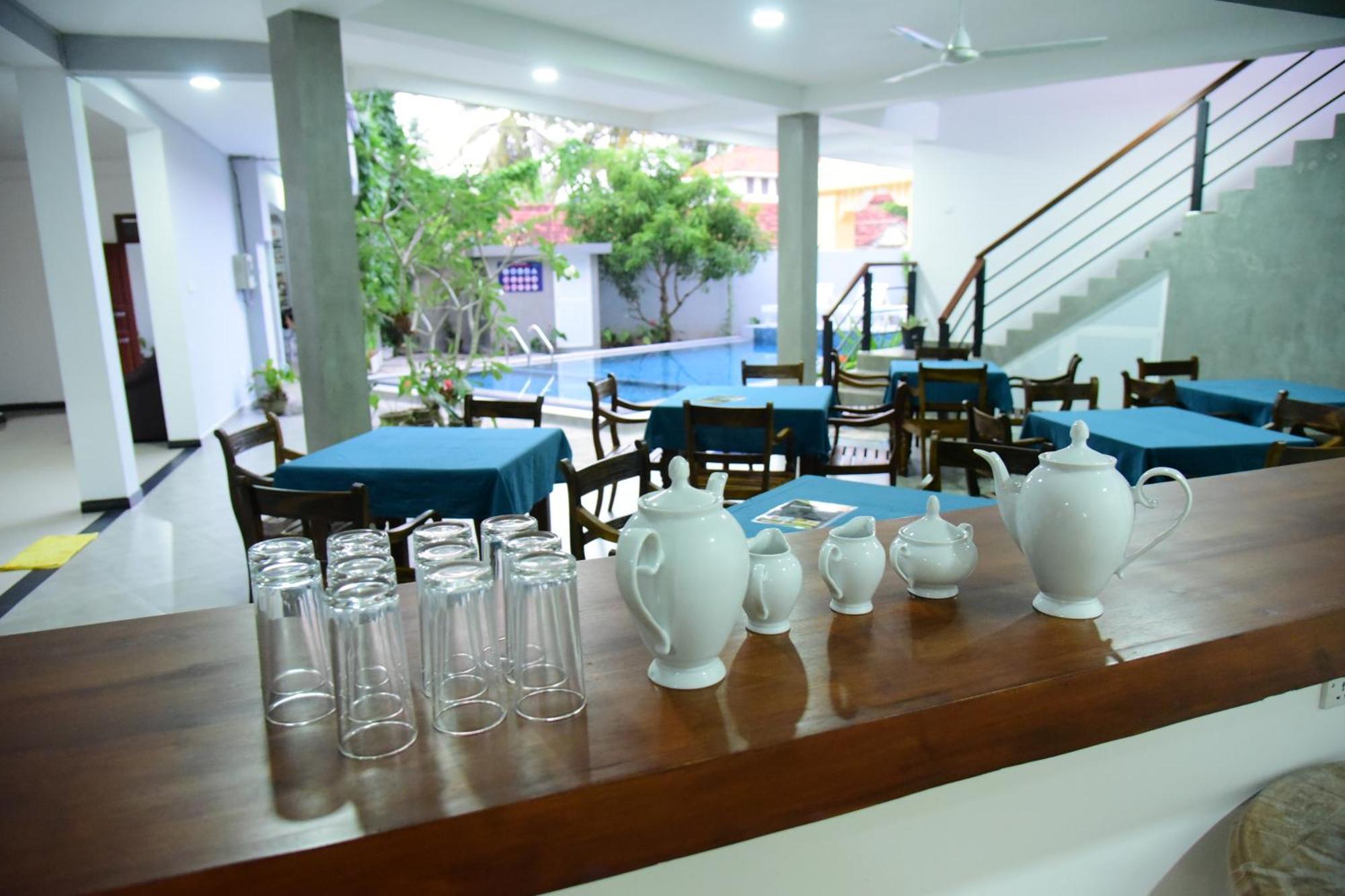 Di Sicuro Tourist Inn Hikkaduwa Luaran gambar