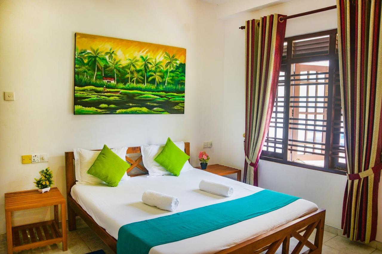 Di Sicuro Tourist Inn Hikkaduwa Luaran gambar