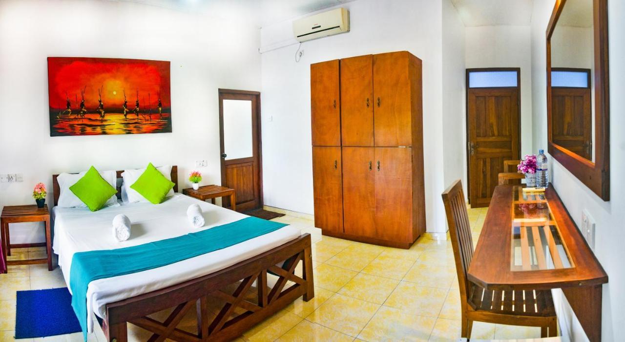 Di Sicuro Tourist Inn Hikkaduwa Luaran gambar