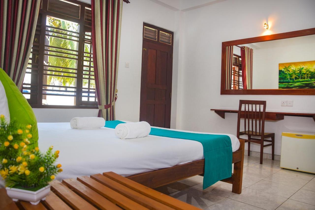 Di Sicuro Tourist Inn Hikkaduwa Luaran gambar