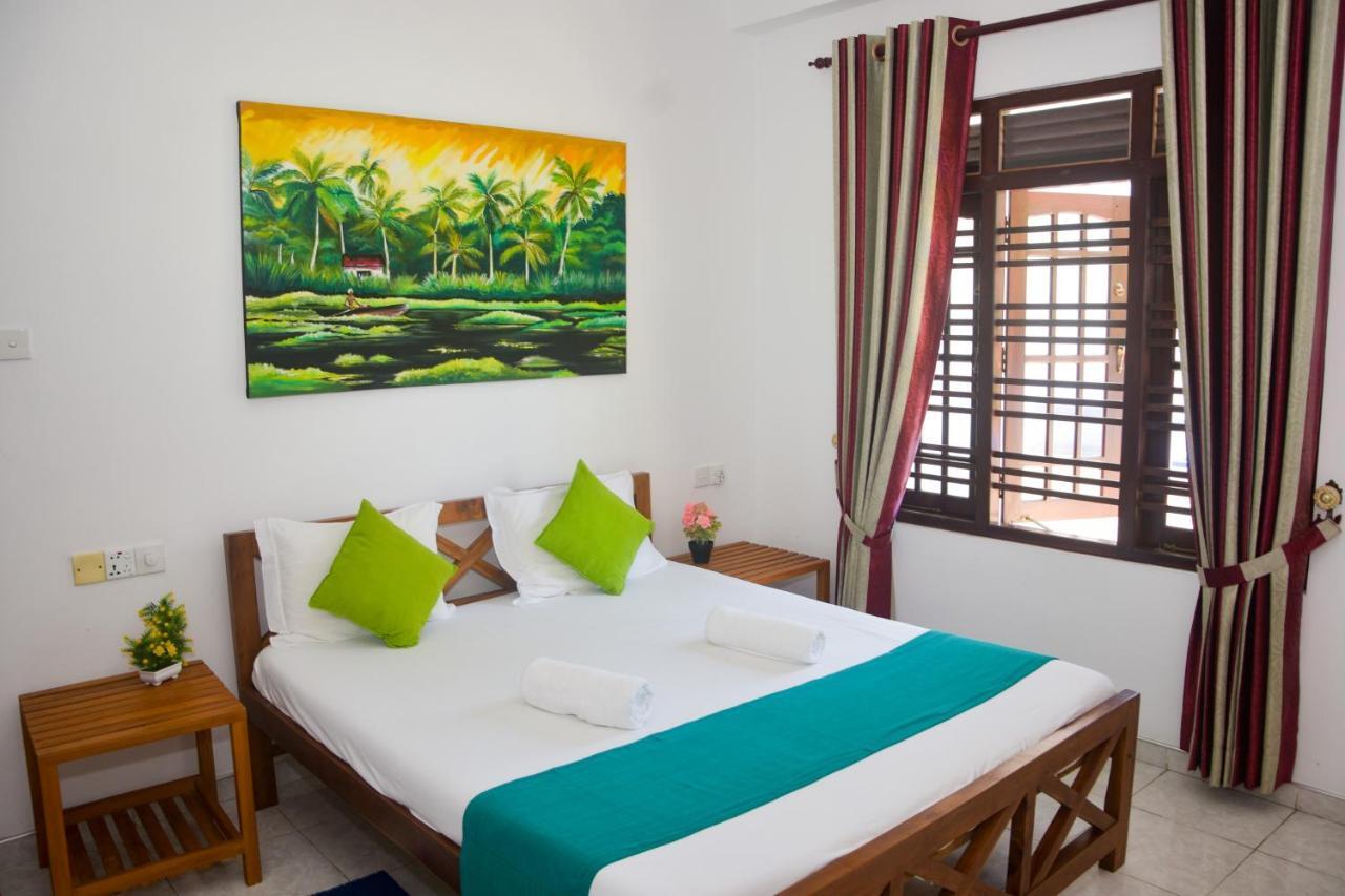 Di Sicuro Tourist Inn Hikkaduwa Luaran gambar